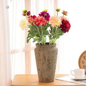 Fleur dahlia artificielle en pleine floraison