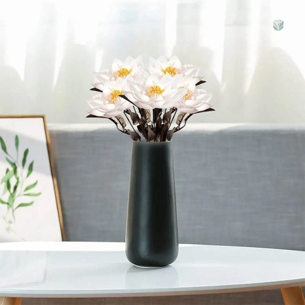 Fleur de lotus en plastique pour décoration durable