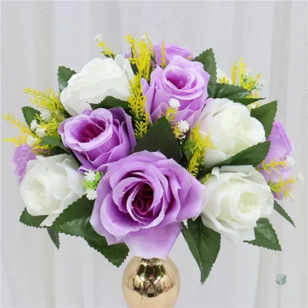 Fleurs décoratives artificielles pour ambiance romantique