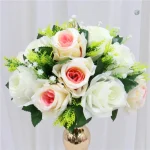 Décoration florale artificielle pour cérémonie nuptiale