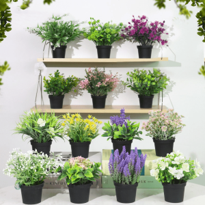 Pot de fleurs artificielles colorées pour intérieur