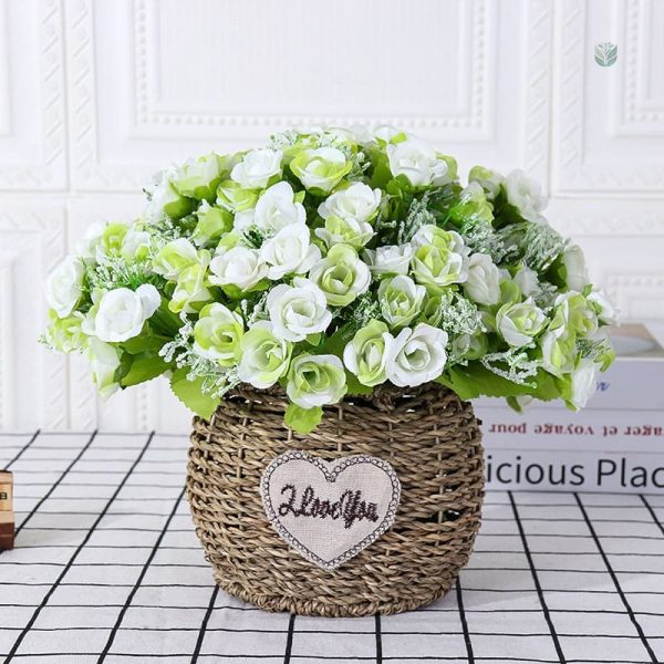Fleurs en simili pour décoration de tombe