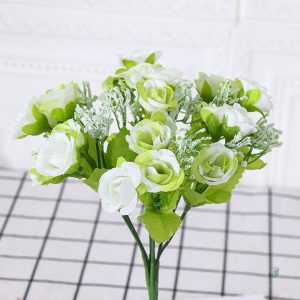 Bouquet de fleurs synthétiques pour cimetière