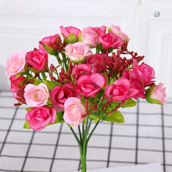Fleurs réalistes pour embellir une sépulture