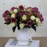 Fleurs artificielles pour cimetière