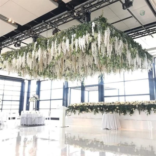 Fleurs en plastique retombantes pour décoration