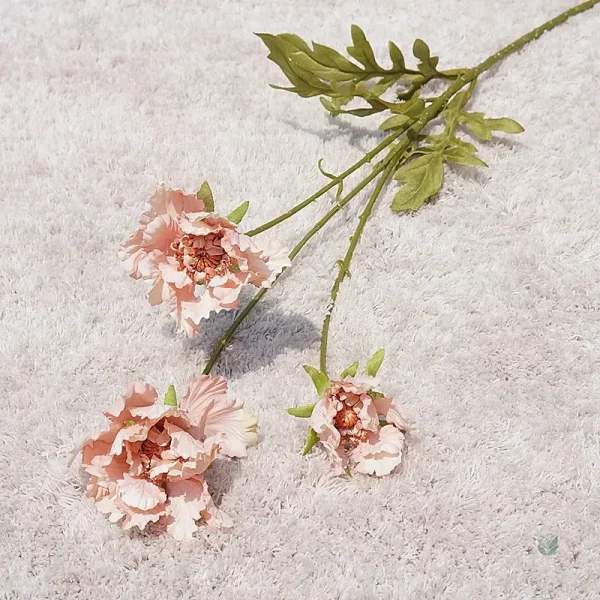Fleurs en soie réalistes pour embellir votre espace