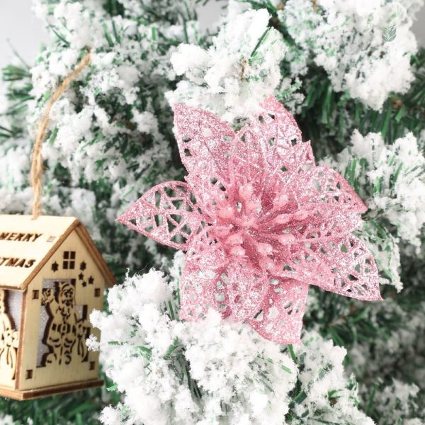 Décorations florales pour un sapin traditionnel