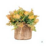 Petite plante artificielle en pot