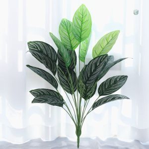 Plantes artificielles aux grandes feuilles, style naturel et élégant