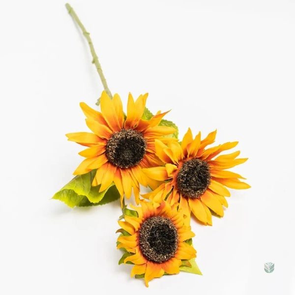 Bouquet de tournesols synthétiques, une touche de couleur estivale