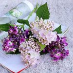 Branche d'hortensia artificiel pour décoration intérieure