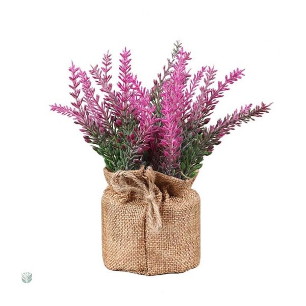 Fleurs artificielles en pot de lavande