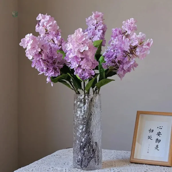 Lilas artificiel décoratif pour une ambiance agréable