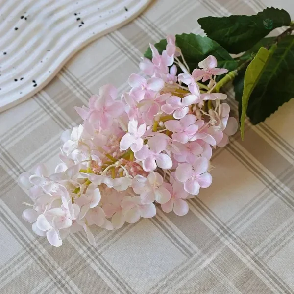 Lilas artificiel en bouquet pour embellir votre espace