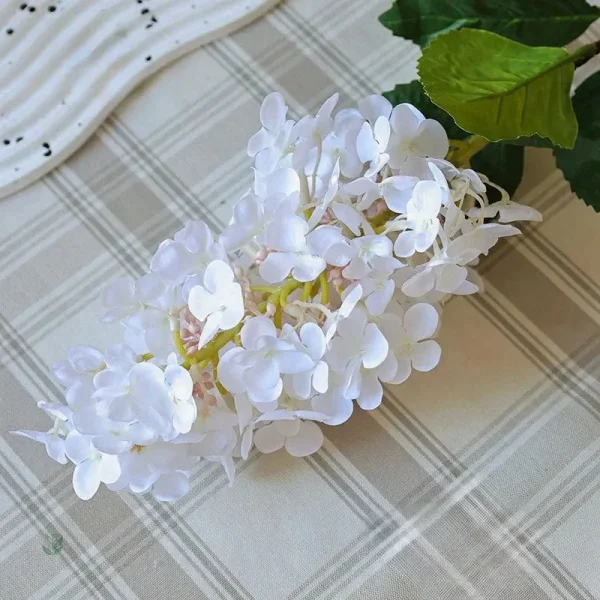 Décoration florale lilas artificielle pour événements