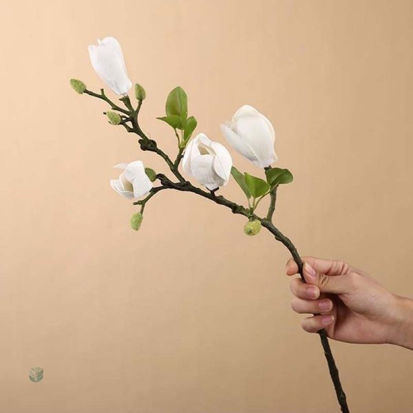 Branche de magnolia artificiel avec fleurs élégantes