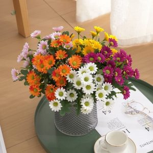 Fleurs artificielles en marguerites blanches