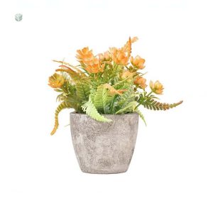Arrangement floral miniature en plastique