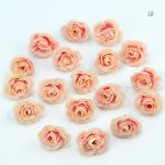 Mini roses décoratives en matériau résistant