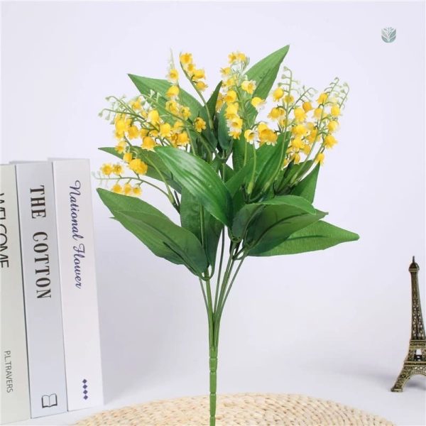 Arrangement floral en muguet artificiel