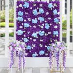 Mur de fleurs en été
