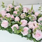 Arrière-plan fleuri pour cérémonie nuptiale romantique