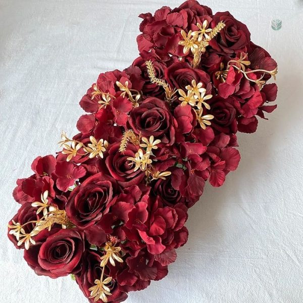 Mur végétal rouge en fleurs artificielles élégantes