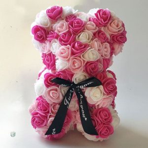 Nounours Saint-Valentin doux et câlin pour la fête des amoureux
