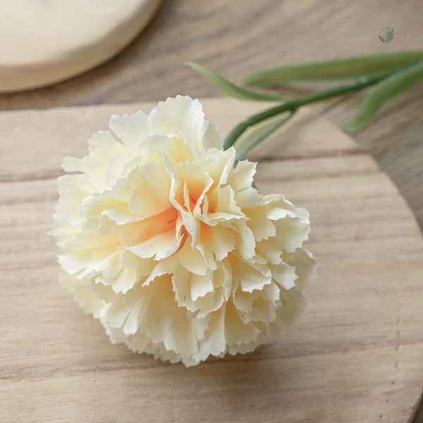 Fleur œillet artificielle, idéale pour embellir un espace