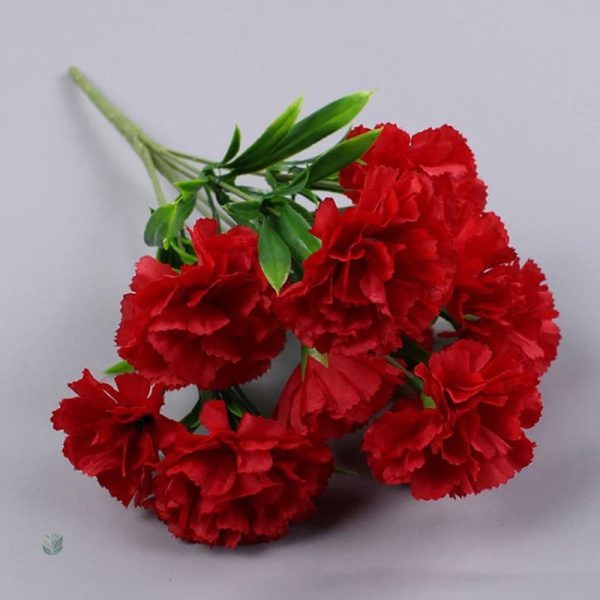 Œillets artificiels pour une touche florale économique