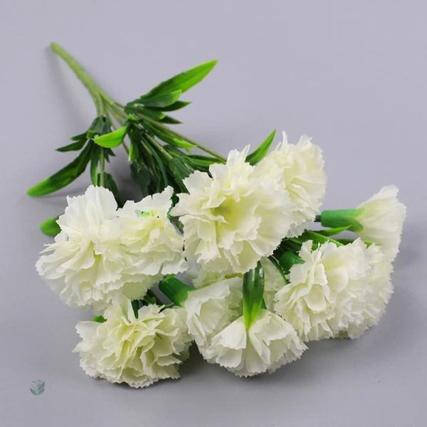 Arrangement floral avec œillets synthétiques