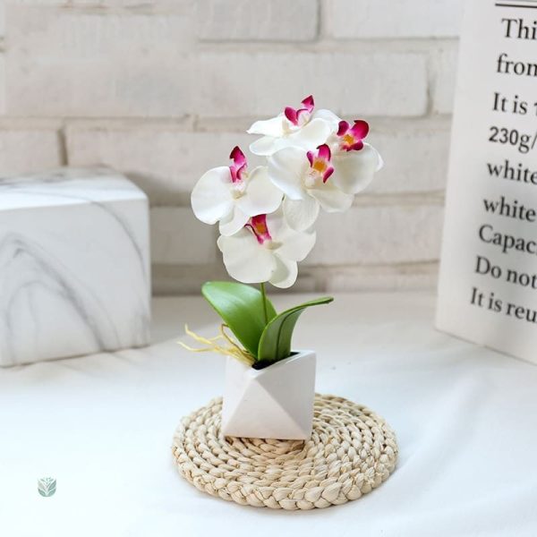 Fleur artificielle Phalaenopsis en pot décoratif
