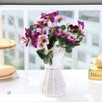 Fleurs artificielles pensées pour une décoration durable