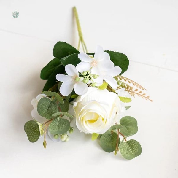 Petites fleurs synthétiques pour décoration