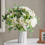 Fleurs assorties pour un design de mariage chic