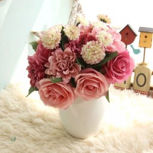 Petit bouquet de mariée élégant et délicat