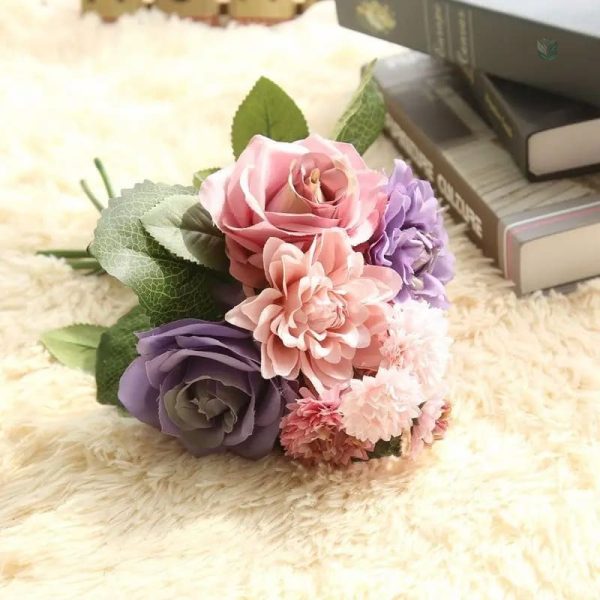 Fleurs de mariage en petit format, pour un look discret