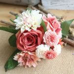 Arrangement floral pour une touche d'élégance en mariage