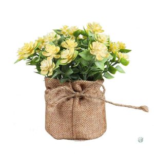 Arrangement floral artificiel pour embellir l'espace