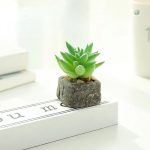 Plante grasse artificielle en pot