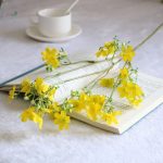 Petites fleurs synthétiques pour ornements de mariage