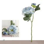 Arrangement de pivoines artificielles au charme ancien