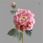 Arrangement floral en pivoines artificielles