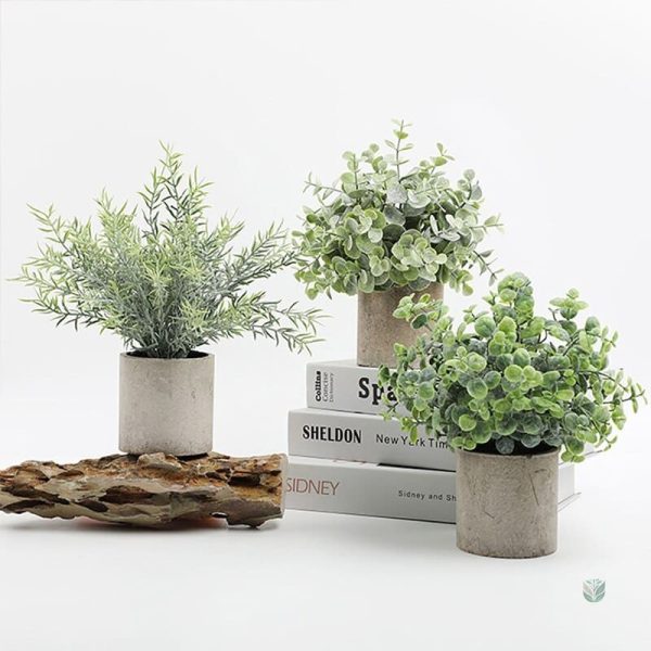 Plante artificielle en pot décorative