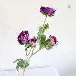 Arrangement floral renoncules artificielles colorées