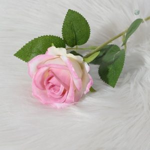 Roses Artificielles, élégance intemporelle