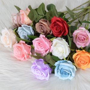 Roses artificielles blanches, parfaites pour arrangements floraux