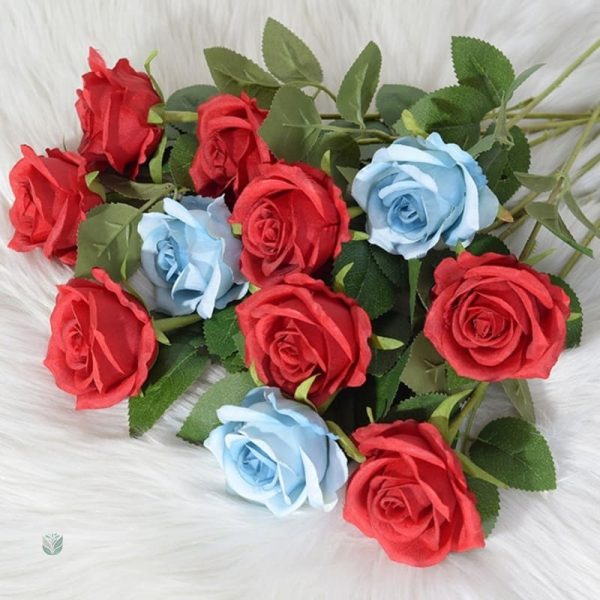 Roses artificielles en bleu, idéales pour bouquets et centres de table
