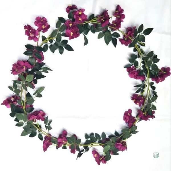 Décoration florale avec roses Multiflora en tissu doux